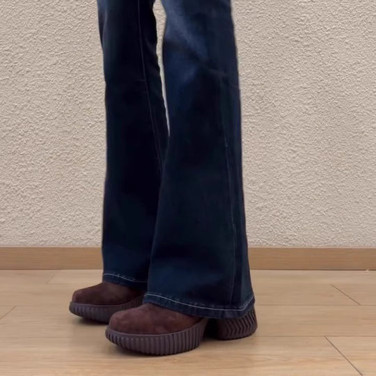 Damen Plateau-Slip-On mit skulpturaler Lug-Sohle und gepolstertem Komfortfußbett Nord Taschen