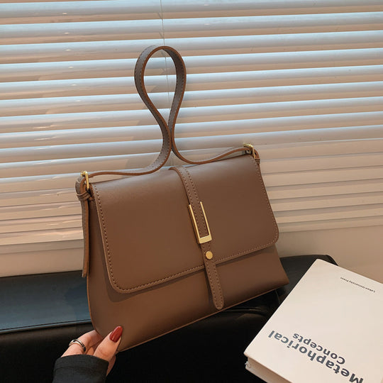 Damen elegante Umhängetasche mit hochwertiger Metallverzierung Nord Taschen