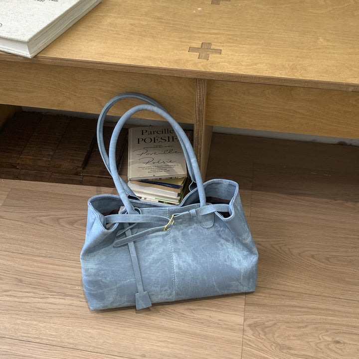 Damen elegante Henkeltasche mit strukturiertem Design und modernem Verschluss Nord Taschen