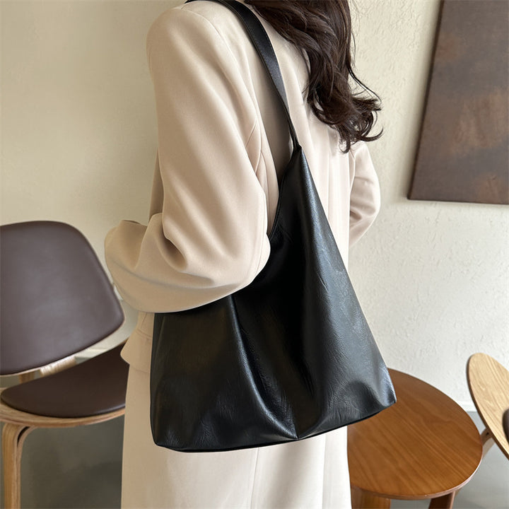 Damen Hobo-Tasche aus hochwertigem Kunstleder mit geschmeidigem Tragegriff Nord Taschen