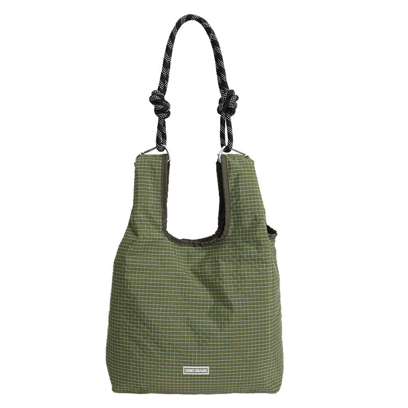 Damen geflochtene Hobo-Tasche mit strukturiertem Design und komfortablem Schultertragegurt Nord Taschen