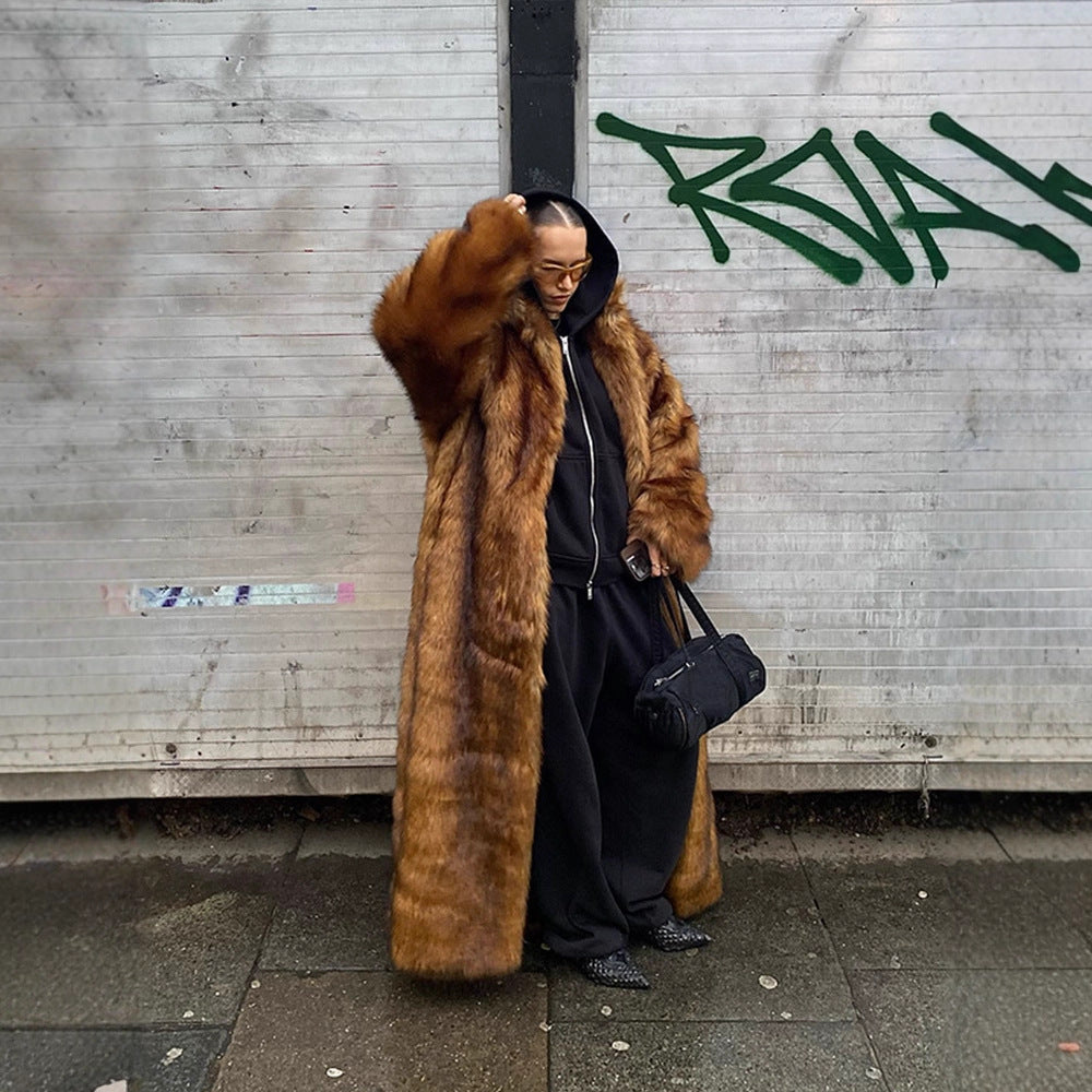 Damen Oversize Kunstpelz-Mantel mit Kapuze und luxuriöser Felloptik Nord Taschen