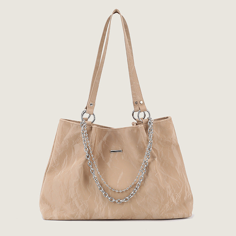 Damen Handtasche mit dekorativem Kettenakzent Nord Taschen