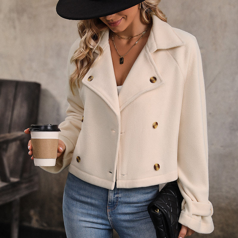 Damen Elegante Kurzjacke mit Knopfdetails Nord Taschen