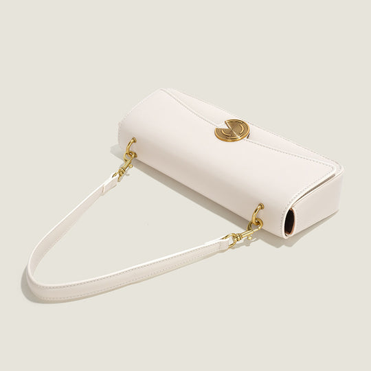 Damen Umhängetasche mit elegantem Druckverschluss und luxuriösen Goldakzenten Nord Taschen