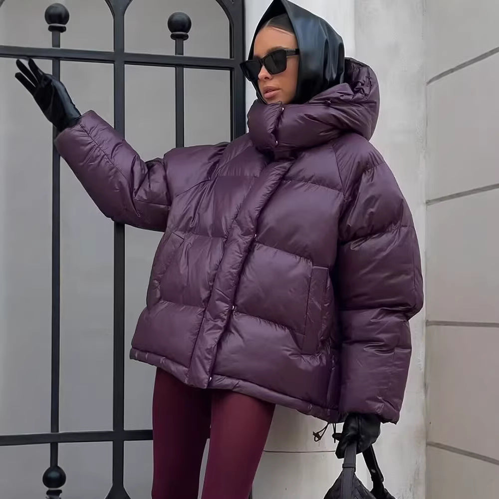 Damen Kurze wattierte Oversize‑Steppjacke mit hohem Stehkragen und Kapuze Nord Taschen