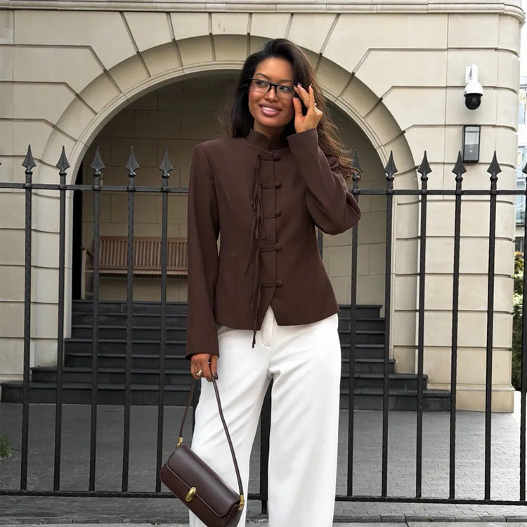 Damen Taillierte Jacke mit Stehkragen, chinesischen Knotenverschlüssen und leichtem Cropped-Schnitt Nord Taschen