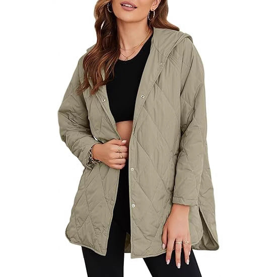 Damen gesteppte Kapuzenjacke mit Druckknopfleiste, seitlichen Schlitzen und mittlerer Länge Nord Taschen