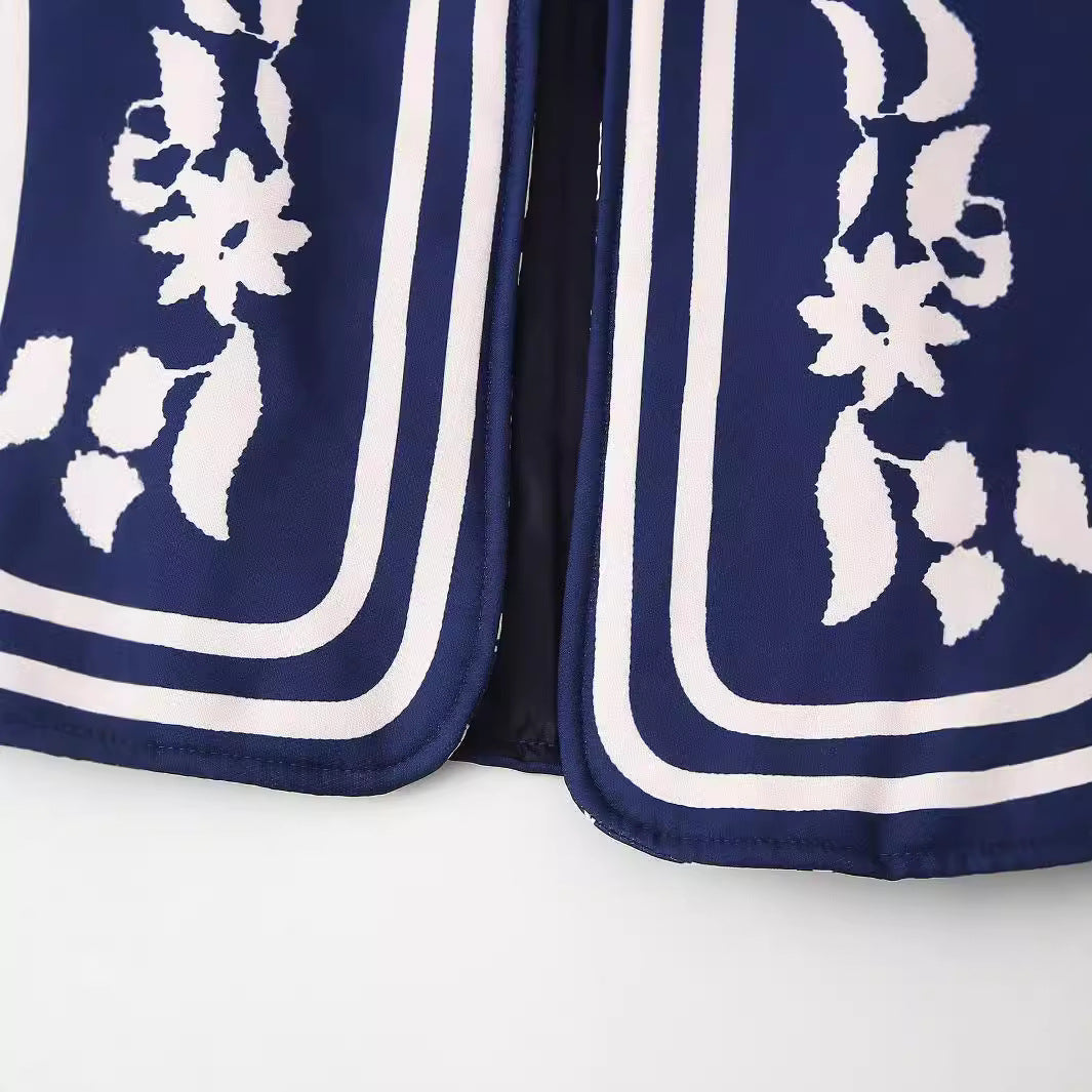 Damen Leichte Blousonjacke im floralen Muster mit Rundhals, Balloonärmeln und kontrastierenden Streifen Nord Taschen
