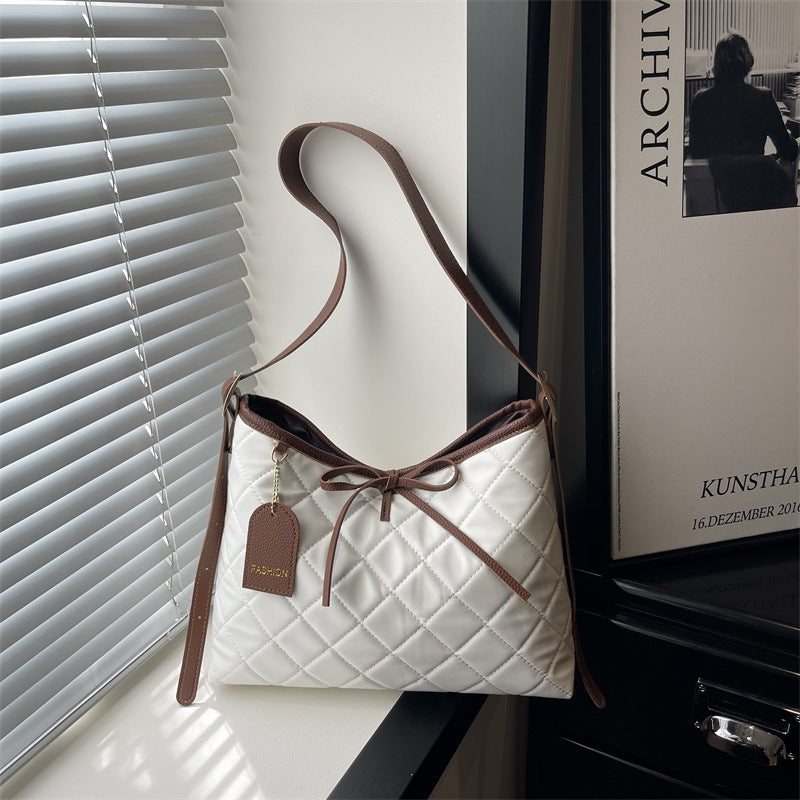 Damen elegante Umhängetasche im modernen Steppdesign Nord Taschen