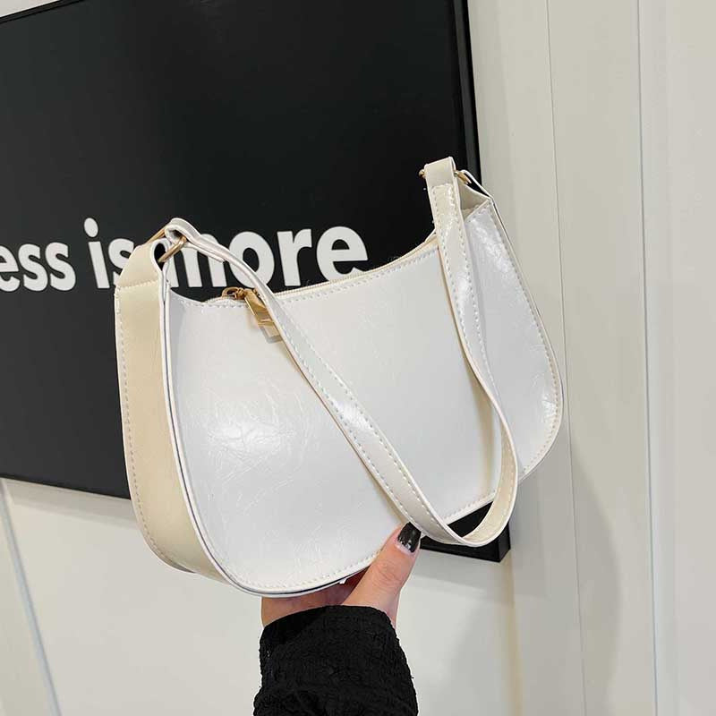 Elegante Umhängetasche für Damen mit schlichter Form von Nord Bags
