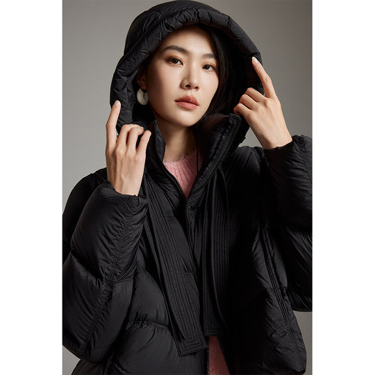Damen Kurz geschnittene Boxy-Steppjacke mit voluminöser Kapuze und Kordelzug Nord Taschen