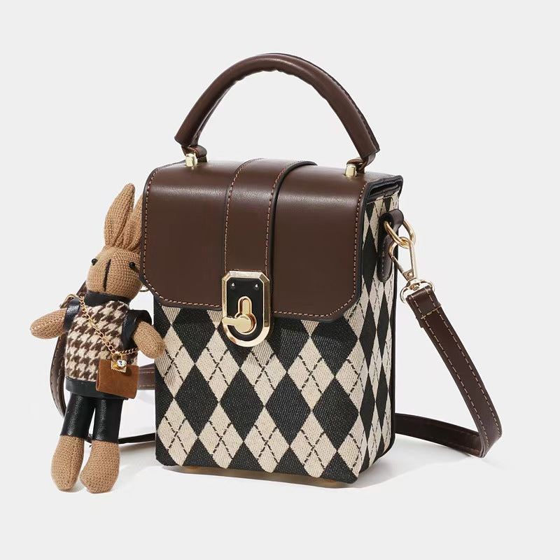 Damen Designer-Handtasche im modernen Karomuster mit abnehmbarem Tragegurt Nord Taschen