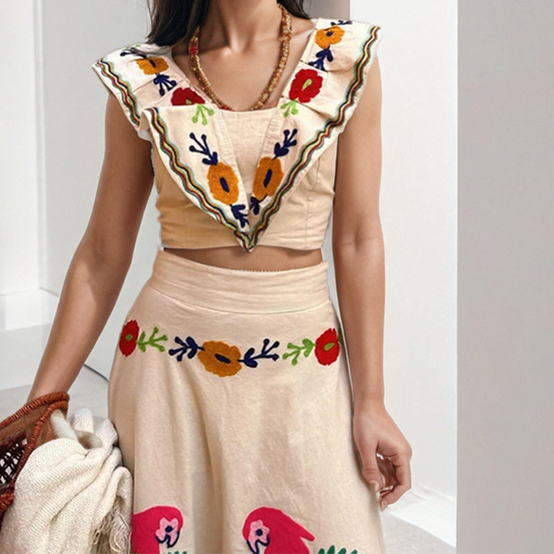 Damen Ethno-Inspiriertes Maxikleid mit Buntem Stickdesign und Volant
