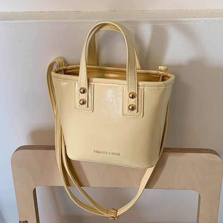 Damen Mini-Tasche mit eleganter Struktur und praktischem Tragegriff Nord Taschen