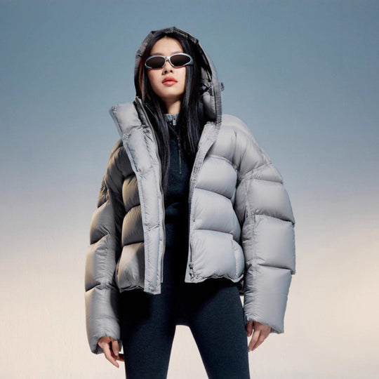 Damen Kurz geschnittene Steppjacke mit Kapuze und hoher Isolierung Nord Taschen