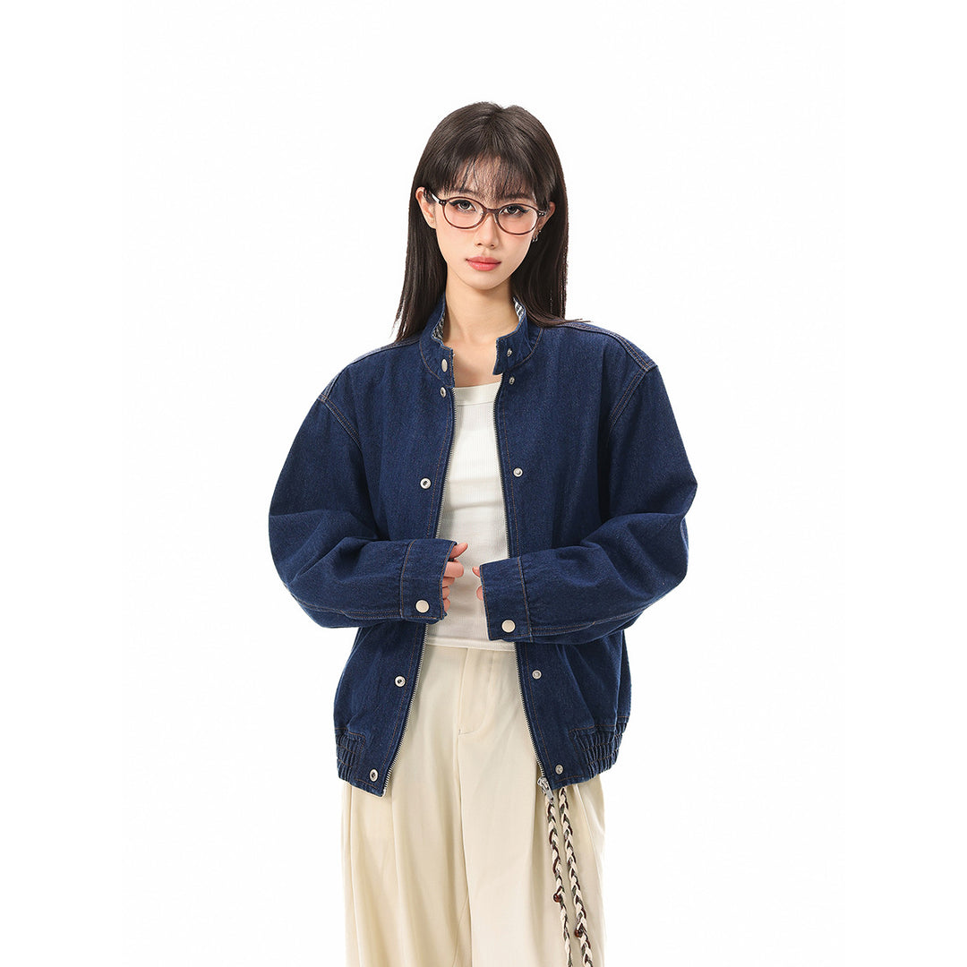 Unisex Boxy-Jeansblousonjacke mit Karo-Futter, Stehkragen und Pattentaschen Nord Taschen