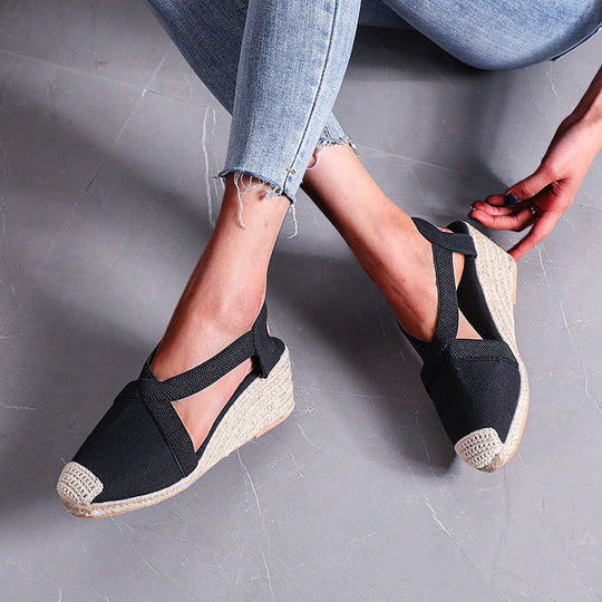 Damen Espadrilles mit elastischen Trägern und Keilabsatz Nord Taschen