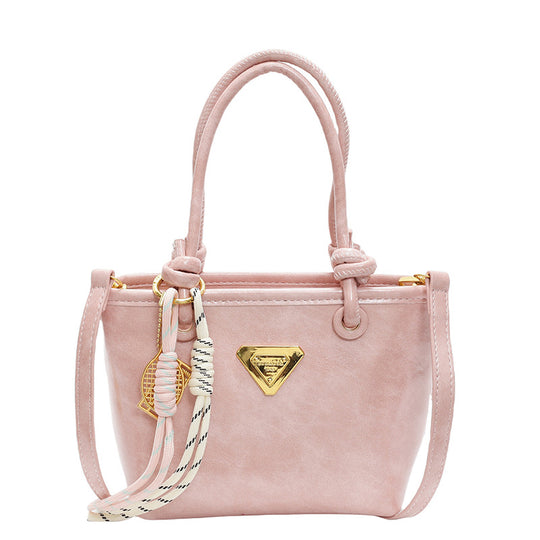 Damen Mini-Handtasche mit edlen Details und praktischem Umhängeriemen | Nord Taschen