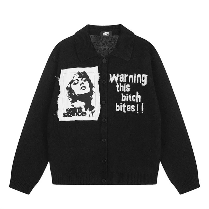 Damen Strick-Cardigan mit Hemdkragen, Knopfleiste und Statement-Patch Nord Taschen