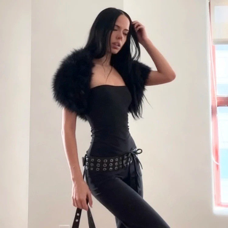 Damen Kurzes Kunstpelz‑Schulterbolero mit voluminösem Rundkragen Nord Taschen