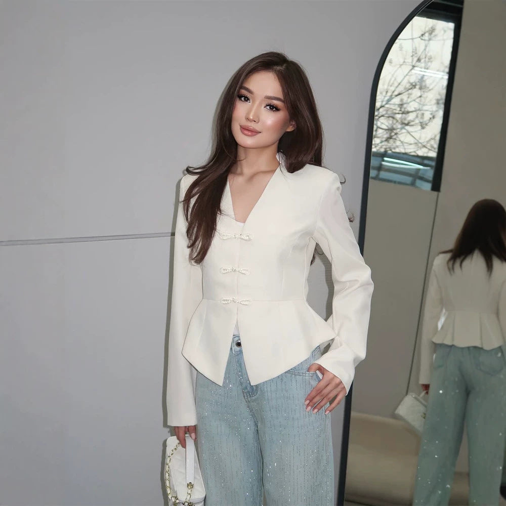 Damen Schößchen‑Blazer mit mandarinähnlichem Ausschnitt und dekorativen Knotenverschlüssen Nord Taschen
