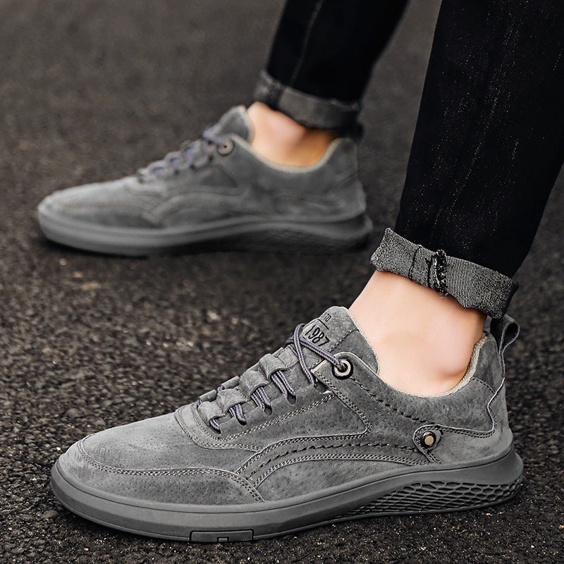 Herren Sneakers mit weichem Wildleder und atmungsaktiven Einsätzen Nord Taschen