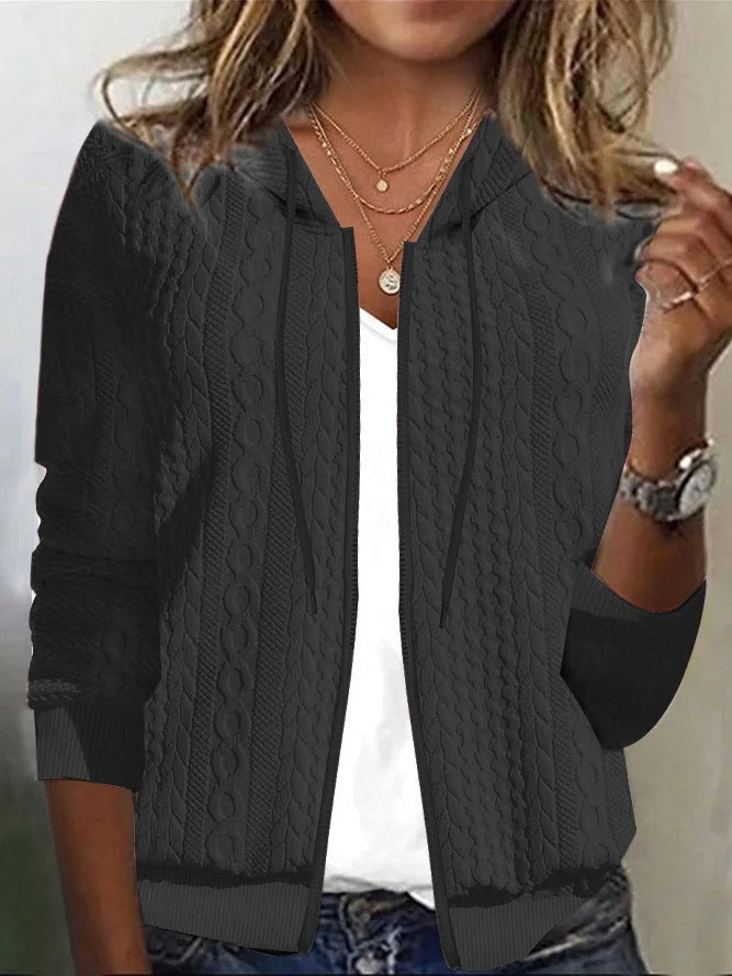 Damen Strickjacke mit Kapuze und schickem Zopfmuster