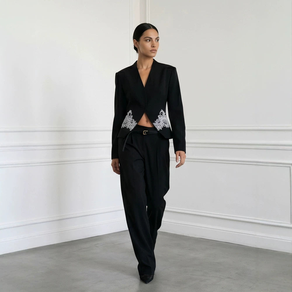 Damen Sculpted Cropped-Blazer mit Spitzenbesatz und taillierter Silhouette Nord Taschen