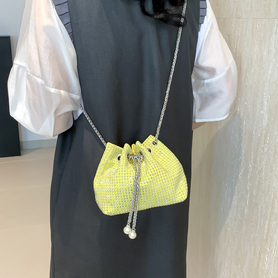 Damen elegante Beuteltasche mit glänzenden Strassdetails Nord Taschen