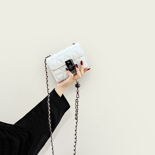 Damen Clutch-Tasche mit luxuriösem Kettenriemen und stilvollem Steppmuster Nord Taschen