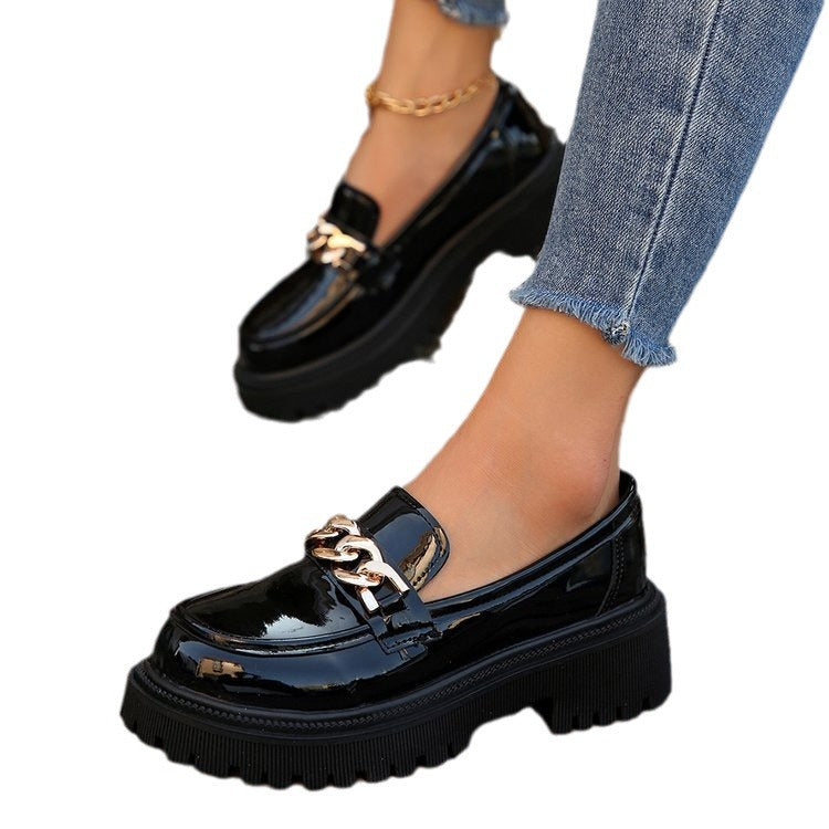Damen Chunky Loafers mit goldener Kettenverzierung und rutschfester Sohle
