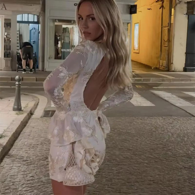 Damen 300+ Chiffonbluse mit floraler 3D Stickerei, Keyhole Rücken und ausgestellten Manschetten Nord Taschen