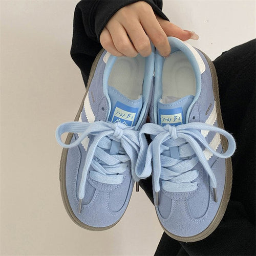 Damen Sportliche Sneakers mit reflektierenden Elementen und atmungsaktiver Oberflächenstruktur