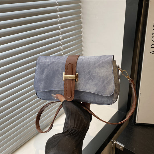 Damen Umhängetasche mit elegantem Kettenverschluss Nord Taschen