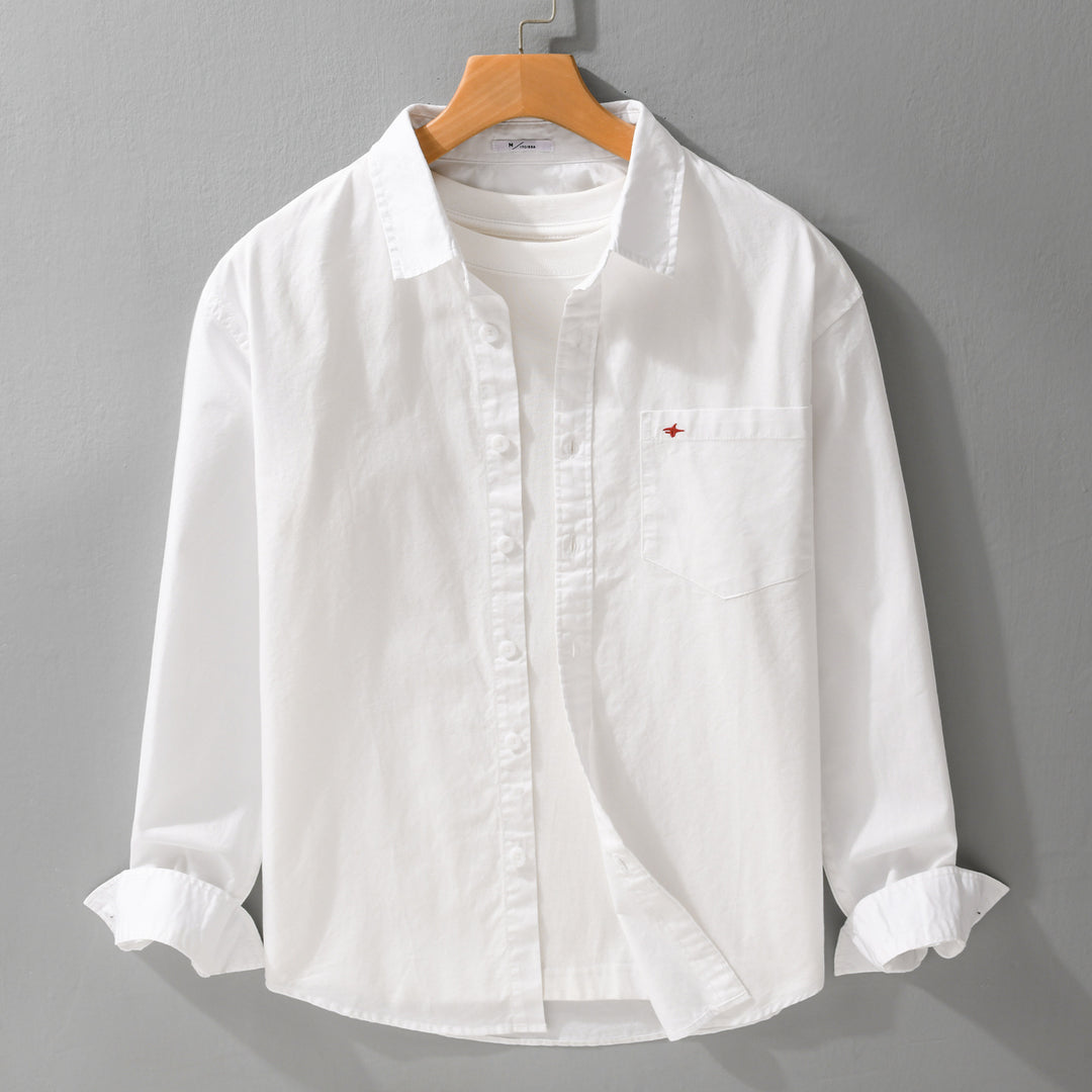 Herren Leichtes Baumwollhemd im Overshirt‑Stil mit Kentkragen, Brusttasche und dezenter Mini‑Stickerei Nord Taschen