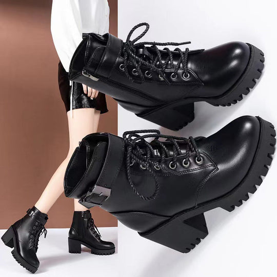 Damen nan Plateau-Schnürstiefelette aus Kunstleder mit profilierter Gummisohle und verstellbarem Schnallenriemen Nord Taschen