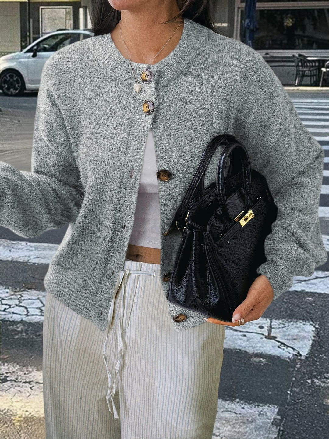 Damen kuschelige Strickjacke mit Oversize-Schnitt und Hornoptik-Knöpfen Nord Taschen