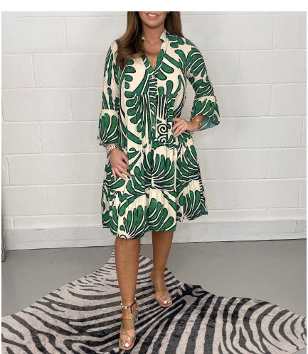 Damen Luftiges Midi-Kleid mit floralen Mustern und durchgehendem Knopfverschluss