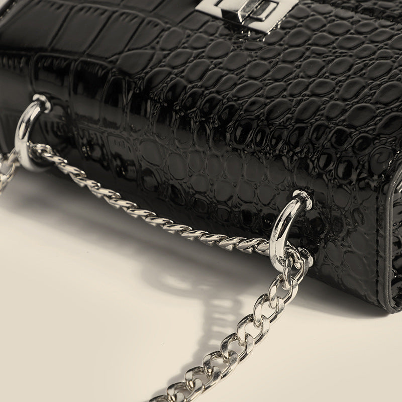Damen Umhängetasche im eleganten Kroko-Look mit strukturiertem Design Nord Taschen