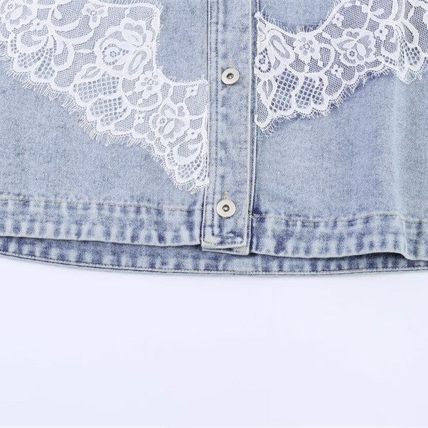 Damen verkürzte Jeansjacke mit Spitzenbesatz und überschnittener Schulter Nord Taschen