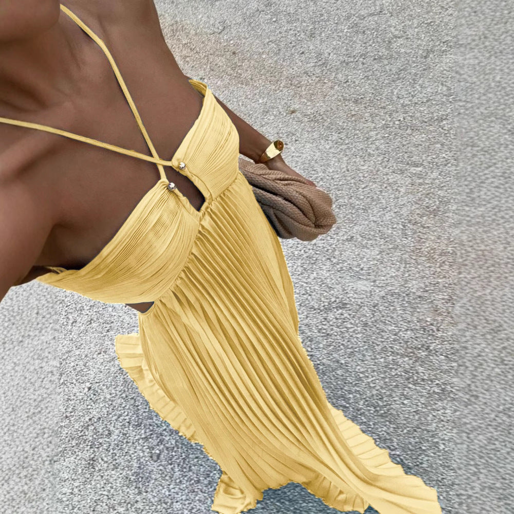 Damen Plisseekleid mit schulterfreiem Design und raffinierten Trägerdetails