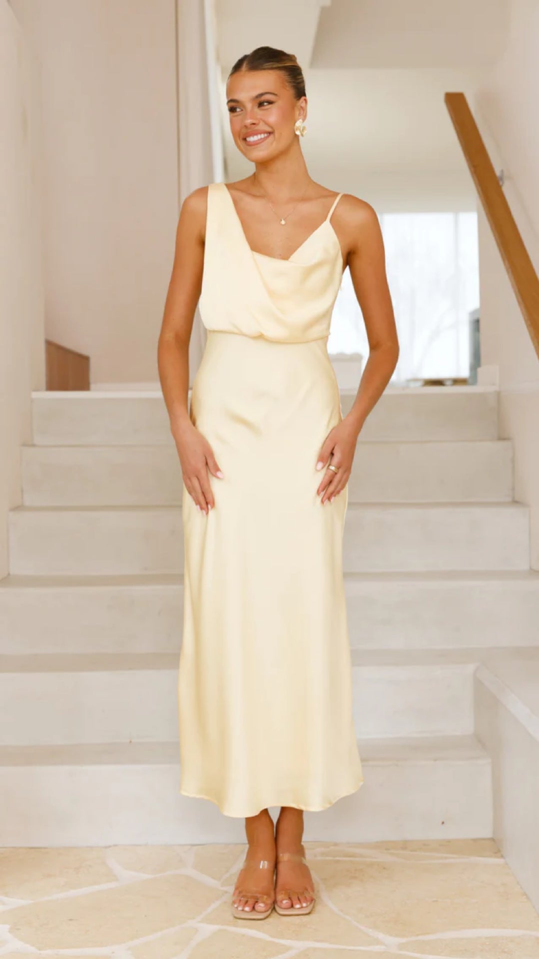 Damen Elegantes Maxikleid mit drapiertem Oberteil und schmaler Silhouette