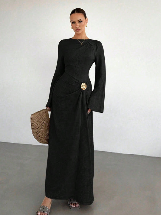 Damen Maxikleid mit Drapierung, Zierbrosche und weiten Trompetenärmeln Nord Taschen