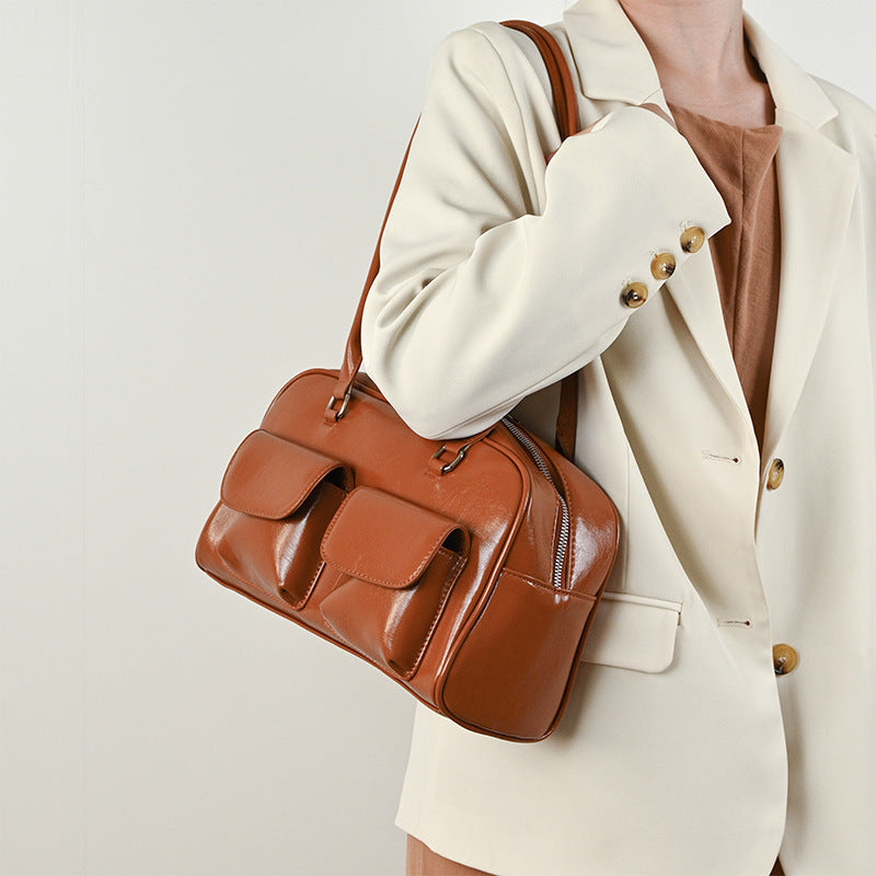 Damen Handtasche mit zwei praktischen Außentaschen Nord Taschen
