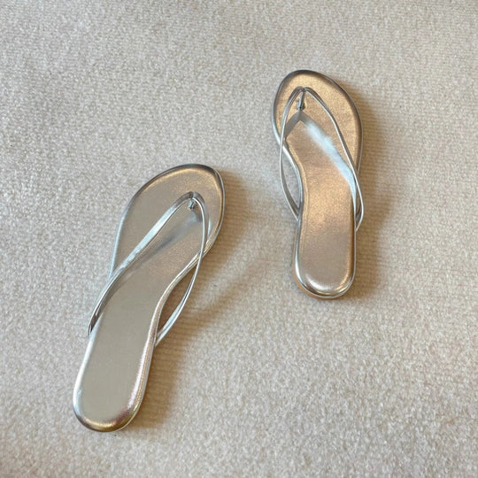Damen Elegante Flip-Flops mit schimmerndem Riemen und komfortabler Sohle