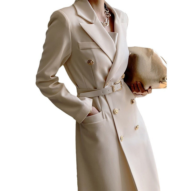 Damen Taillierter Doppelreihiger Longblazer mit Gürtel und Zierknöpfen Nord Taschen
