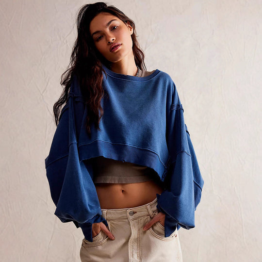 Damen cropped Oversize-Sweatshirt mit Daumenloch, fransigem Saum und weitem Raglanärmel Nord Taschen