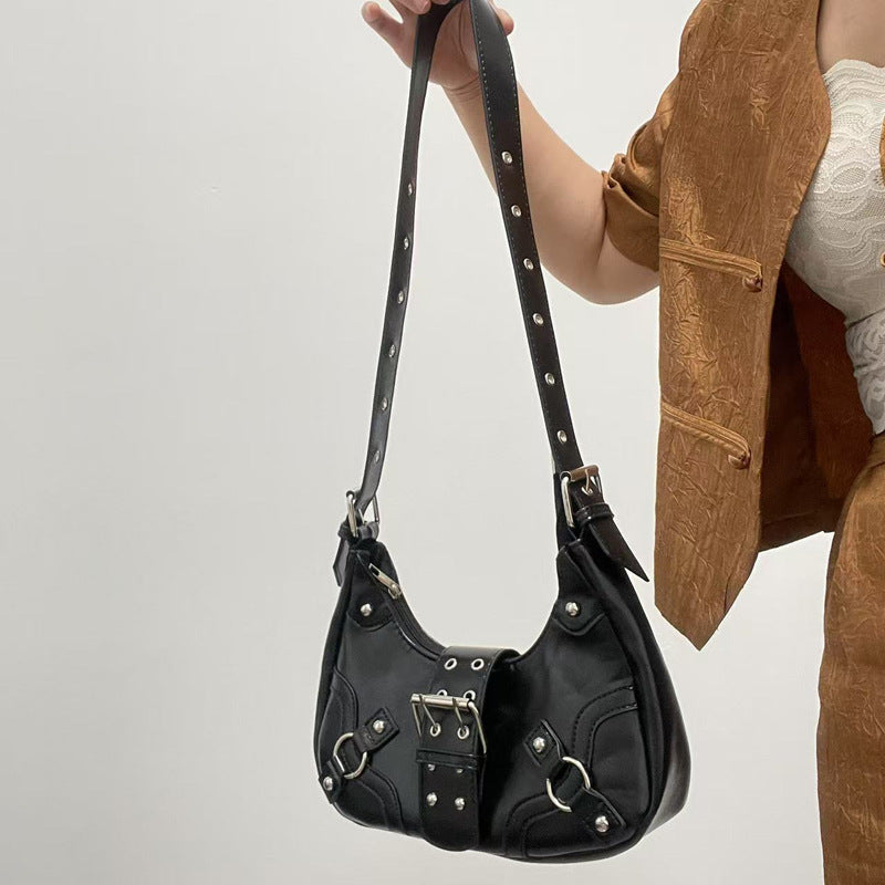 Damen Hobo-Tasche mit dekorativen Nieten und elegantem Tragegurt Nord Taschen
