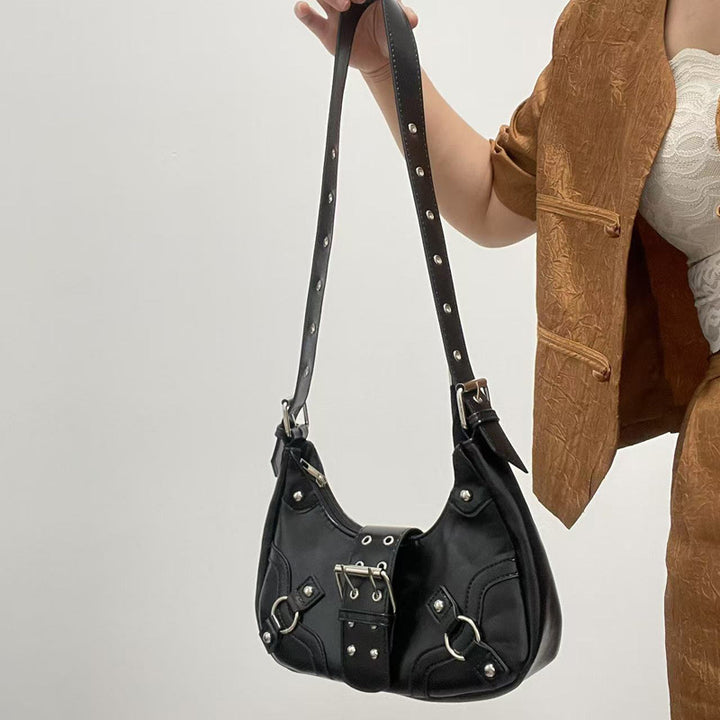 Damen Hobo-Tasche mit dekorativen Nieten und elegantem Tragegurt Nord Taschen